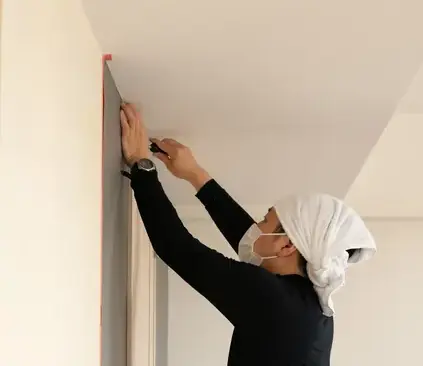 壁紙張り替えの様子