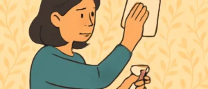 壁紙を中性洗剤とスプレーボトルで拭き掃除する女性のイラスト